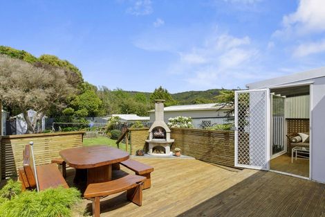 Photo of property in 17 Burden Avenue, Wainuiomata, Lower Hutt, 5014