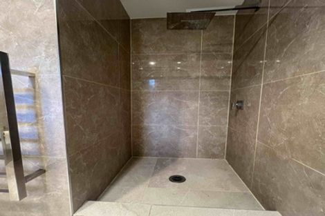 Photo of property in 1 Mirrabooka Avenue, Botany Downs, Auckland, 2010