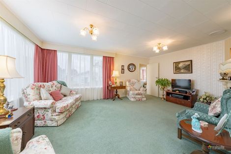 Photo of property in 15 Maple Grove, Maungaraki, Lower Hutt, 5010