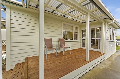 Photo of property in 1 Edward Street, Pahiatua, 4910