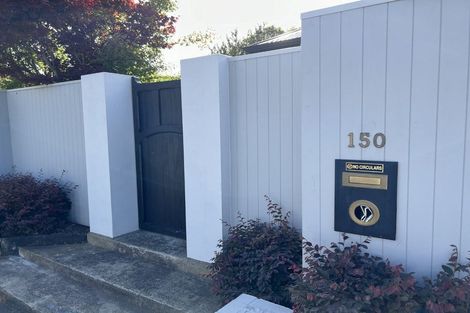 Photo of property in 150 Straven Road, Fendalton, Christchurch, 8014