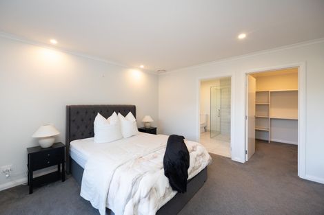 Photo of property in 6 Atlantic Drive, Fitzherbert, Palmerston North, 4410