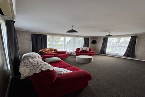 Photo of property in 12 Calvert Street, Papakura, 2110