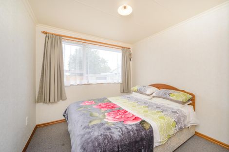 Photo of property in 10 Forbes Place, Kelvin Grove, Palmerston North, 4414