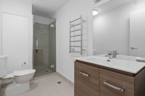 Photo of property in 17f/30 Westward Ho, Glen Eden, Auckland, 0602