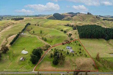 Photo of property in 180a Tikokino Road, Waipawa, 4273