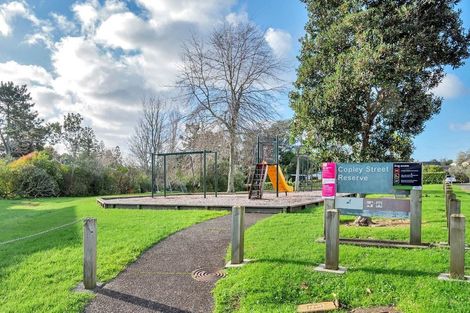 Photo of property in 2/19 Copley Street, New Lynn, Auckland, 0600