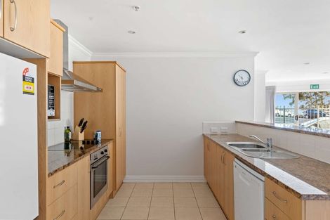 Photo of property in 1 Queen Street, New Plymouth, 4310