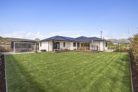 Photo of property in 46 Pounamu Avenue, Albert Town, Wanaka, 9305