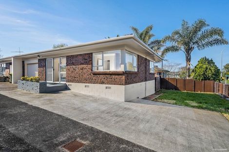 Photo of property in 1/19 Fortunes Road, Half Moon Bay, Auckland, 2012