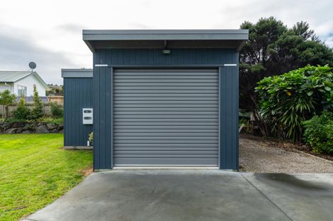 Photo of property in 29b Seabreeze Road, Mangawhai Heads, Mangawhai, 0505
