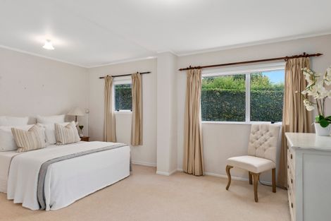 Photo of property in 10 Carole Crescent, Pakuranga, Auckland, 2010