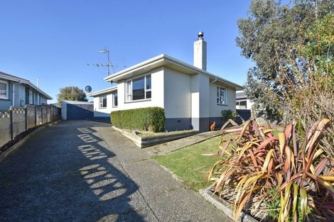 Photo of property in 32 Kinmont Crescent, Newfield, Invercargill, 9812