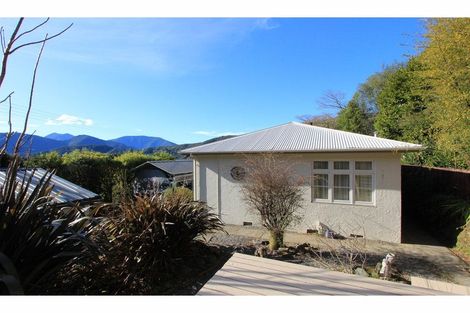 Photo of property in 21 Main Road, Havelock, 7100