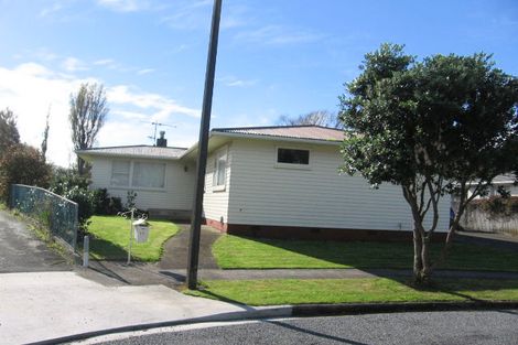 Photo of property in 16 Heather Grove, Fairfield, Lower Hutt, 5011