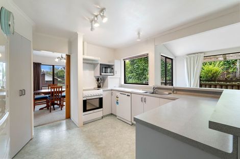 Photo of property in 4 Ruskin Place, Westown, New Plymouth, 4310