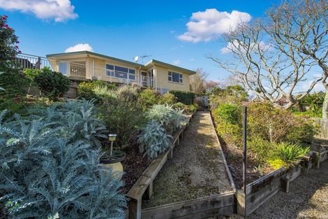 Photo of property in 7 Ngakoti Street, Urenui, 4375