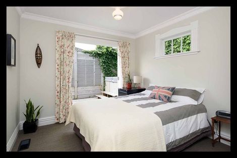 Photo of property in 35 Everest Street, Khandallah, Wellington, 6035
