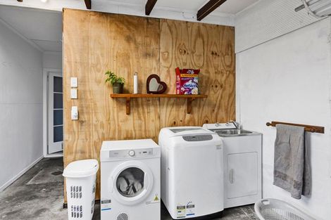 Photo of property in 2745 Opunake Road, Te Kiri, Opunake, 4682