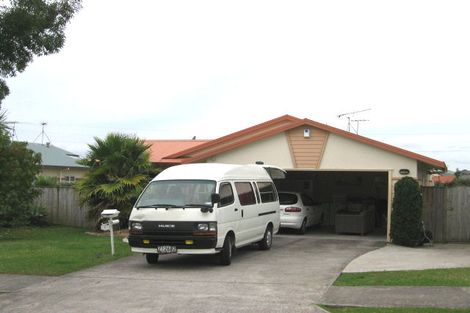 Photo of property in 5 Cinnabar Place, Westgate, Auckland, 0614