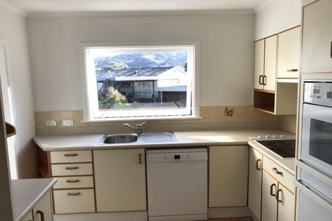 Photo of property in 10 Bedford Grove, Kelson, Lower Hutt, 5010