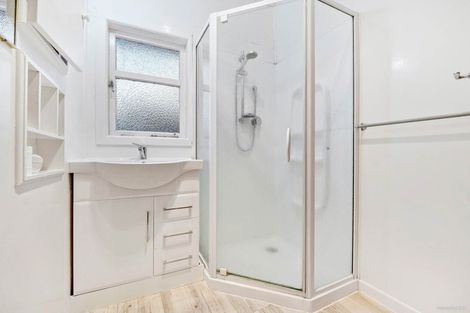 Photo of property in 42 Ranfurly Road, Papatoetoe, Auckland, 2104