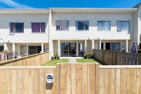 Photo of property in 9/3 Hulme Place, Henderson, Auckland, 0612