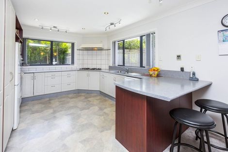 Photo of property in 20 Ormrod Grove, Riverstone Terraces, Upper Hutt, 5018