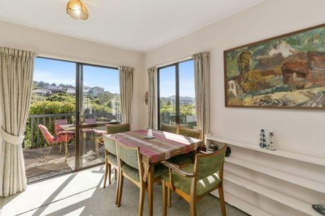 Photo of property in 6 Ashton Fitchett Drive, Brooklyn, Wellington, 6021