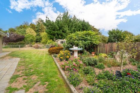 Photo of property in 16 Lancaster Street, Hampden, 9410