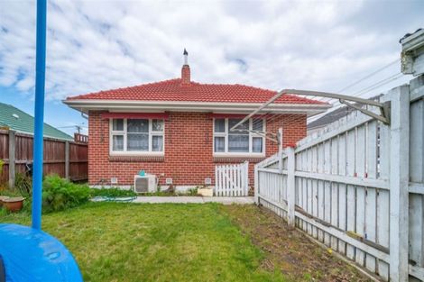 Photo of property in 30 Cranbrook Avenue, Burnside, Christchurch, 8053