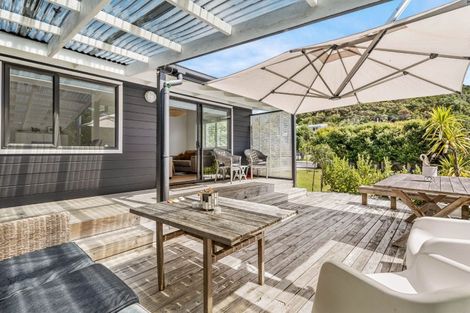 Photo of property in 44 Te Maika Road, Ngunguru, Whangarei, 0173