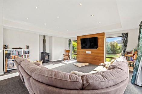 Photo of property in 22 Landsborough Drive, Darfield, 7571