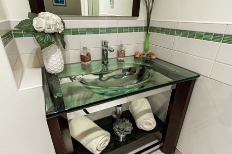 Photo of property in 8 Marina View, Waikawa, Picton, 7281