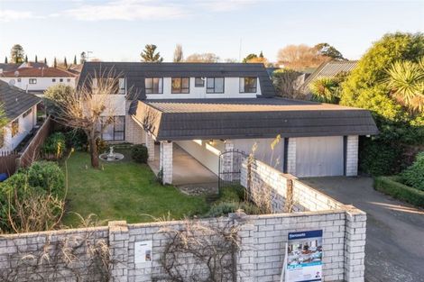 Photo of property in 11 Jamell Place Avonhead Christchurch City