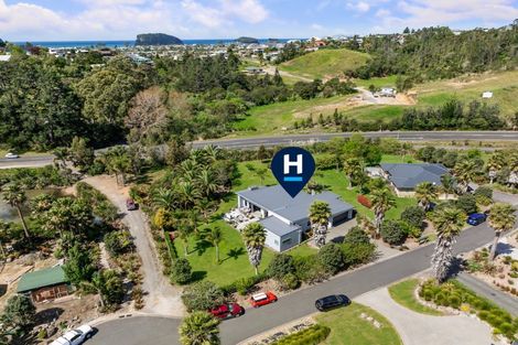Photo of property in 14 Titoki Lane, Whangamata, 3691