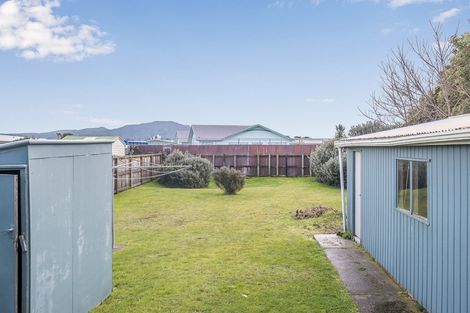 Photo of property in 69 Gray Avenue, Paraparaumu Beach, Paraparaumu, 5032