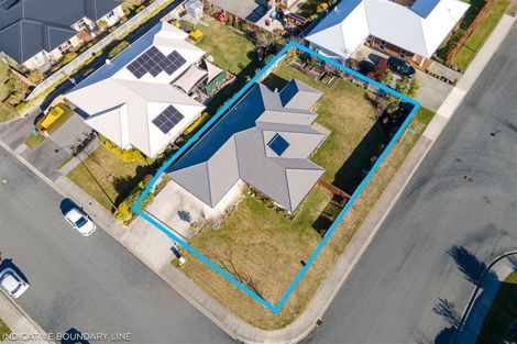 Photo of property in 25 Walnut Way, Rangiora, 7400