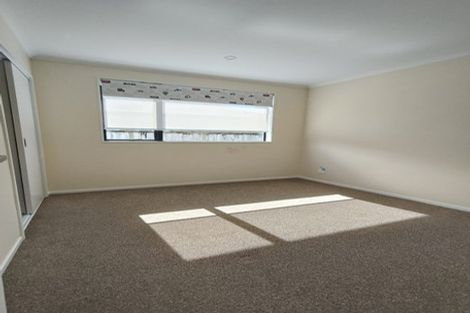 Photo of property in 8a Turpin Road, Riverhead, 0820