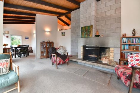 Photo of property in 20 Glenelg Road, Red Beach, 0932