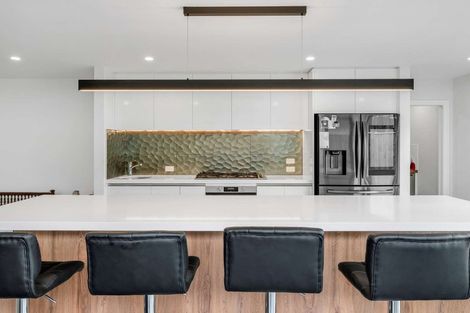 Photo of property in 44 Freedom Drive, Kelvin Grove, Palmerston North, 4414