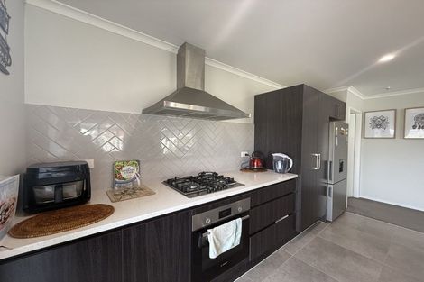 Photo of property in 21 Te Ara O Toroa, Wainuiomata, Lower Hutt, 5014