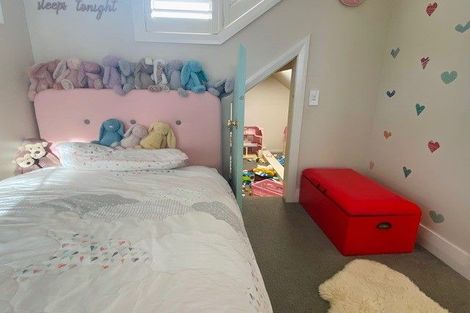 Photo of property in 8 Dodson Avenue, Milford, Auckland, 0620