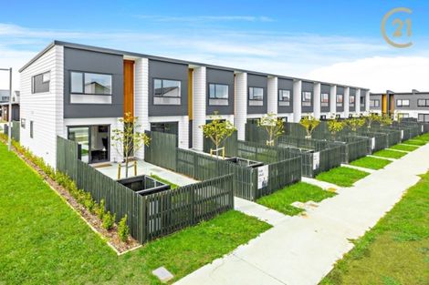 Photo of property in 3 Beardmore Lane, Papakura, 2110