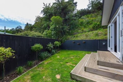 Photo of property in 29 Beaumont Crescent, Frankleigh Park, New Plymouth, 4310