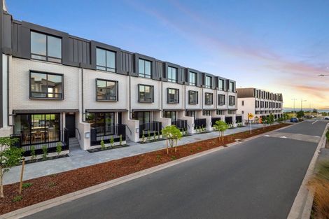 Photo of property in 5b Windlass Street, Long Bay, Auckland, 0630