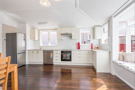 Photo of property in 49 Adelaide Street, Petone, Lower Hutt, 5012