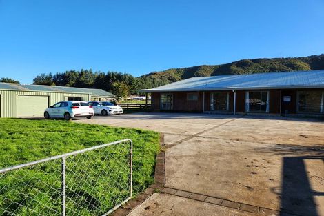 Photo of property in 351b Wellington Road, Wainuiomata, Lower Hutt, 5014