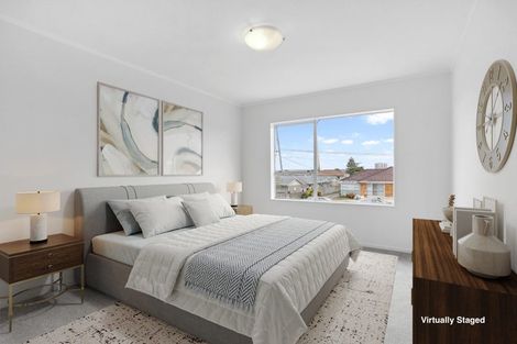 Photo of property in 2/11 Karaka Street, New Lynn, Auckland, 0600