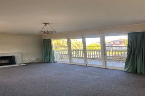 Photo of property in 40 Tahi Terrace, Glen Eden, Auckland, 0602